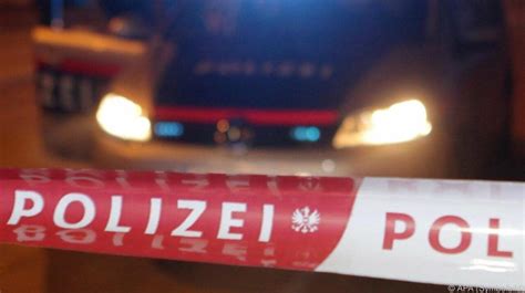 Pkw Lenker Starb Nach Meter Absturz In Vorarlberg Sn At