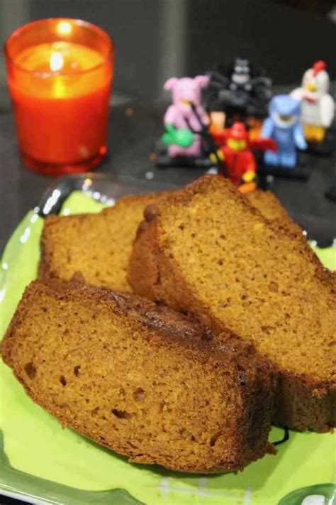 Best Ever Pumpkin Bread One Bowl Recipe The Hungry Mouse