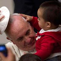 Para cambiar el corazón de una persona primero hay que abrazarla