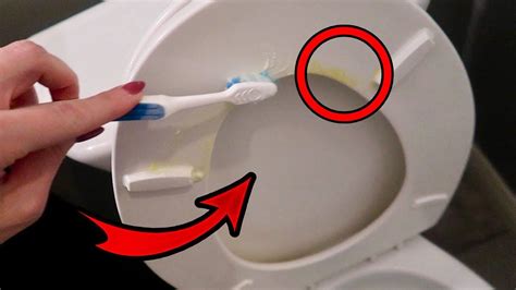 How To Remove Yellow Stains From Toilet Seat Get Toilet White Again