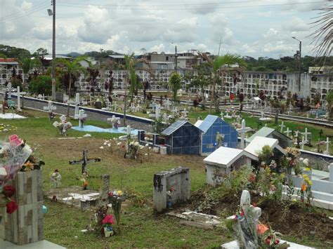 Foto Cementerio De Puyo Puyo Pastaza Ecuador