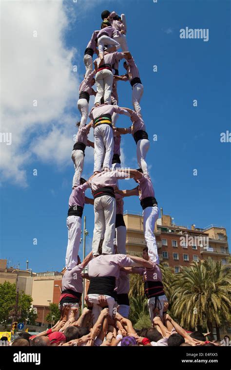 Torre humana tradicional fotografías e imágenes de alta resolución Alamy