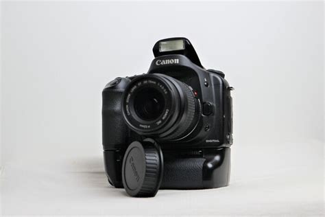 Canon Eos D Original Bg Ed Grip And Ef Mm Catawiki