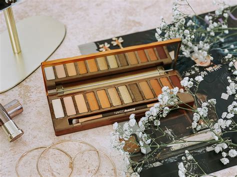 Beauty Urban Decay Naked Honey Palette The Glam Green Girl