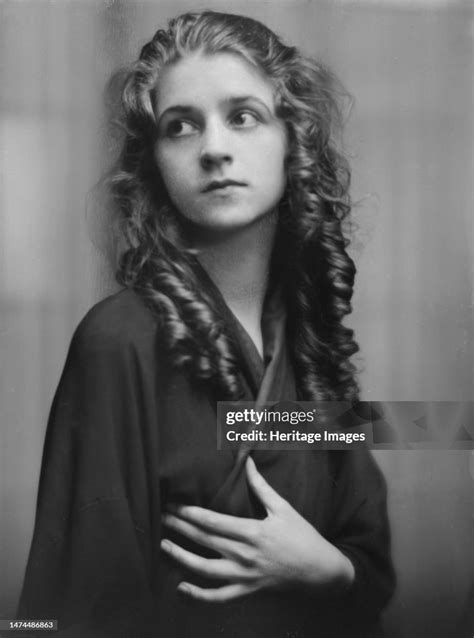 Isadora Duncan Dancer Portrait Photograph Between 1915 And 1923