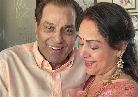 Hema Malini Shares Post For Dharmendra On His Birthday हेमा मालिनी ने पति धर्मेंद्र के जन्मदिन