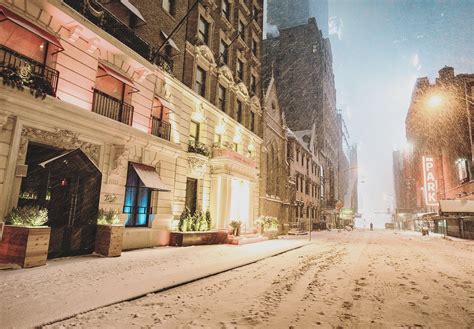 Vivienne Gucwa On Twitter A Snowy Night In New York City Https T Co