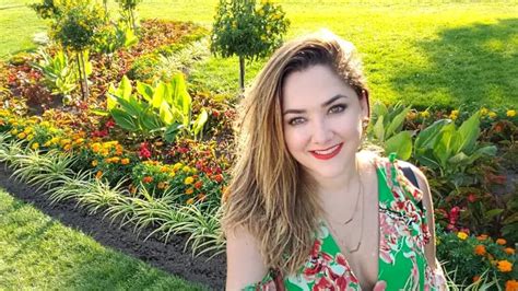 Fant Stica As Se Ve Sherlyn Con Su Pancita De Meses De Embarazo En Bikini Unicable Home