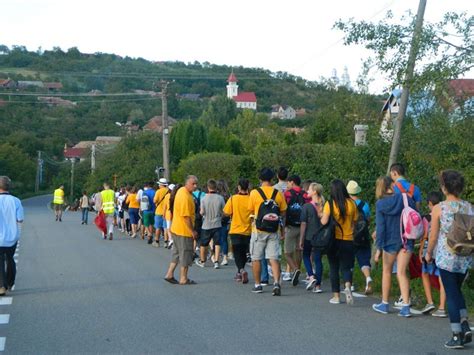 De La Morm Ntul Simbol Al Lui Iuliu Maniu La Cimitirul S Racilor Din