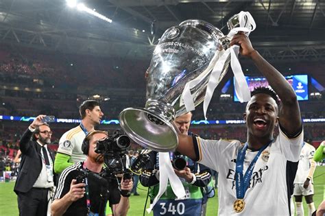 Vinícius elegido por la UEFA como el mejor jugador de la temporada en