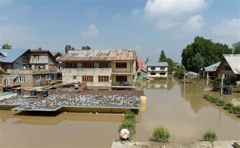 In 50 Pics This Happened When A Flood Ravaged J K In 2014 Latest