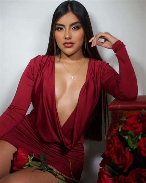 Daniela Gomez (@daniela_gmz08) • Instagram photos and videos