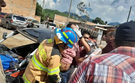 Accidente Deja Seis Lesionados En Talpa De Allende