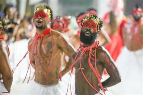 Fotos Unidos De Bangu Mini Desfile Na Cidade Do Samba Para O Carnaval