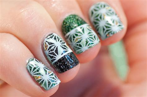 Star Nails - May contain traces of polish