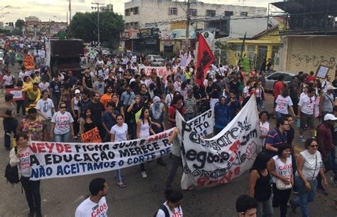 G1 Professores Em Greve Protestam Contra A Copa Do Mundo Em Goiânia