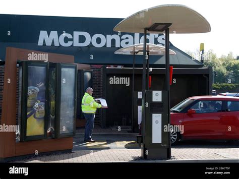 Mcdonalds drive thru menu hi-res stock photography and images - Alamy