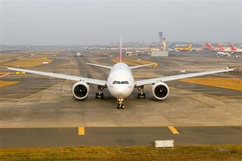 Emirates Boeing 777 F1H A6 EFL V1images Aviation Media