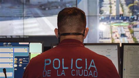 A Los Ocho Segundos Del 1° De Enero Fue El Primer Llamado Al 911 En La