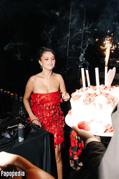 Selena Gomez Nude Leaks Photo Fapopedia