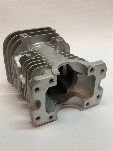 Поршневая бензопилы (ЦПГ) Husqvarna 142 (d=40), купить на Хускварна 142