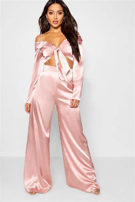 Satin Wide Leg Trouser Boohoo How To Wear How To Style Outfit Ideas