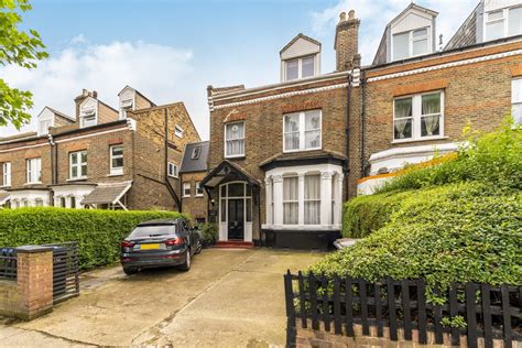 Property In Brondesbury Road Queens Park London Nw Sb