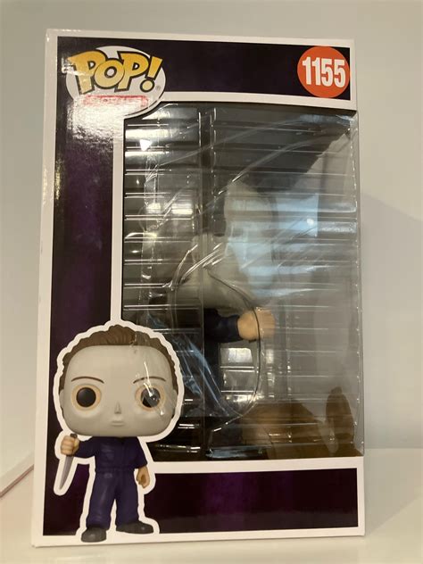 Just got this new giant Michael Myers : r/horror_collecters