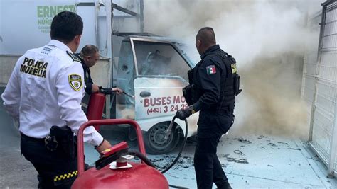 Se Incendia Camioneta Con Propaganda Del Pvem Quadrat N Michoac N