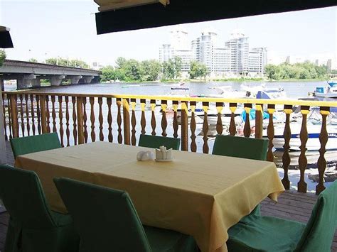 Готель Фрегат (Frigate), Київ, пр. Броварський, 18-К, Гідропарк