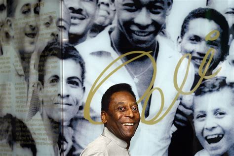 Rei do futebol Pelé morre aos 82 anos VerdadeOn