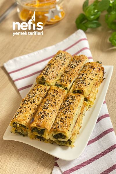 Ispanaklı Rulo Börek Hazır Yufkadan Nefis Yemek Tarifleri