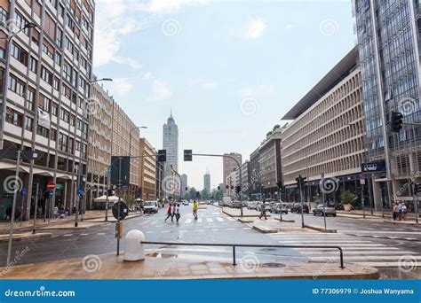 Street View Milan Editorial Stock Image Image Of Europe 77306979