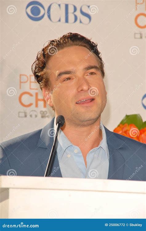 Johnny Galecki editorial photography. Image of hotel - 25006772