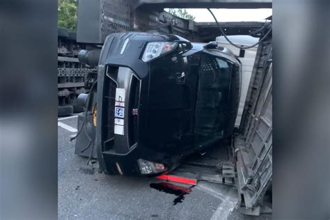 Supercars In Super Crash As Transport Truck Topples Over Carexpert