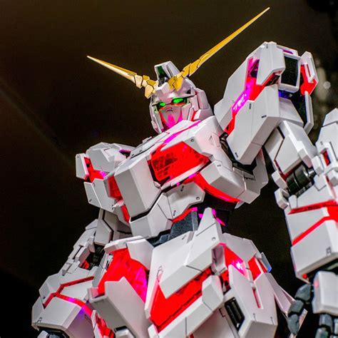 GUNDAM GUY PG 1 60 RX 0 Unicorn Gundam W LED Build Images