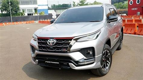 Pilihan Mobil Suv Bekas Banderol Jutaan Cek Harga Toyota Fortuner