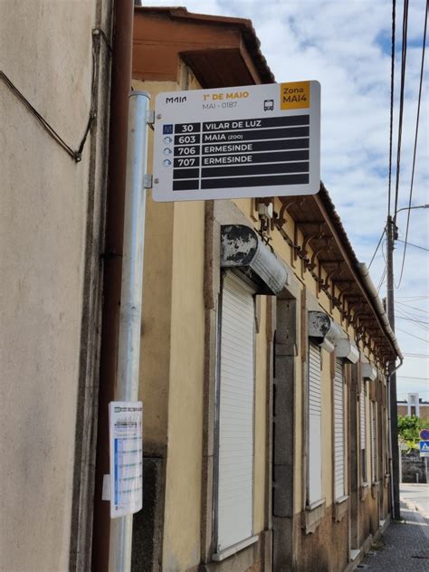 Novas Placas nas Paragens de Transportes Junta de Freguesia de Milheirós