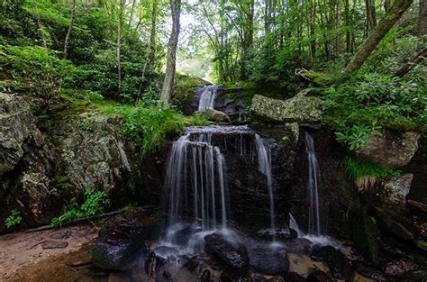 25+ Beautiful Waterfalls near Boone NC (within 2 Hours)