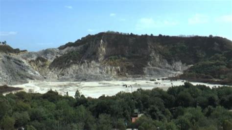 Tragedia Alla Solfatara Di Pozzuoli Il Racconto Dei Testimoni Youtube