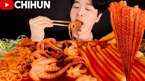 Mukbang Seafood Noodle Tteokbokki Fire Sauce 불닭 해물 떡볶이 먹방 Octopus