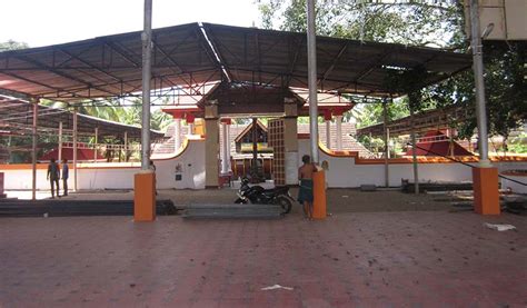 Dakshina Mookambika Temple Paravur - History,Timings,Pooja Details