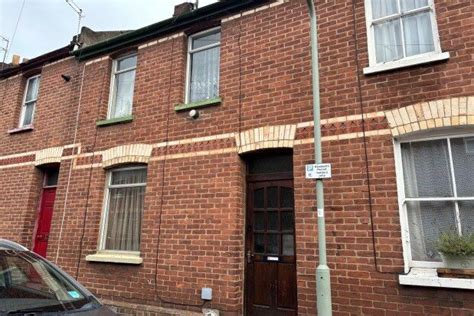 2 Bed Terraced House To Rent In Roberts Road Exeter Ex2 £1 100 Pcm