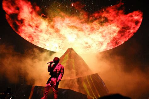 Kanye West Yeezus Tour Lightborne Communications
