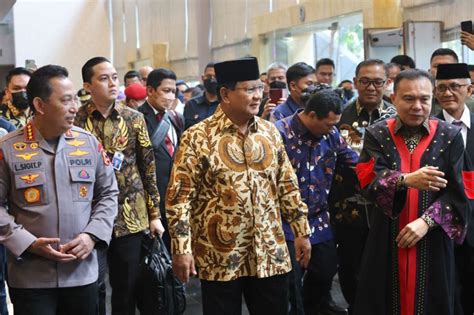 Prabowo Sebut Guru Merupakan Sosok Penting Dalam Peradaban Bangsa