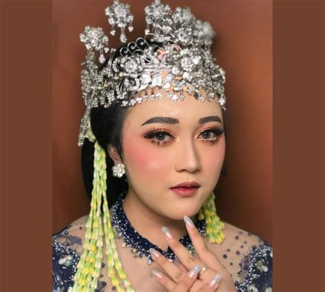 Tutorial Make Up Wedding Jawa Saubhaya Makeup