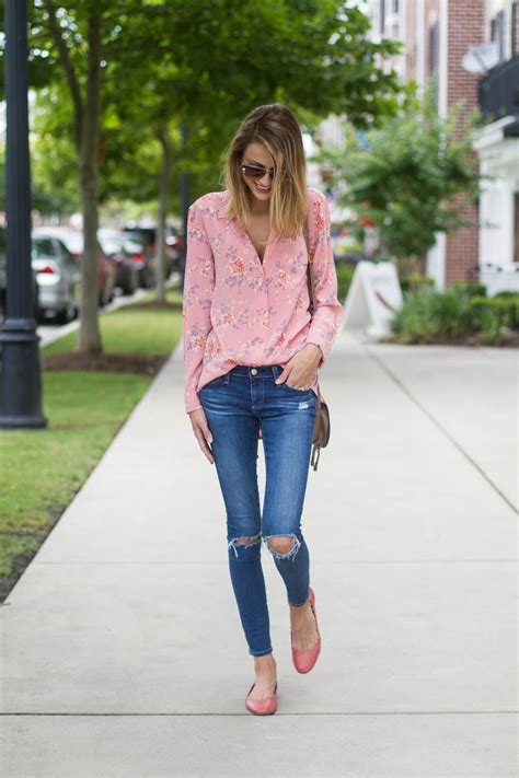 A Life And Style Blog Floral Blouse Equipment Fashion Crop Top