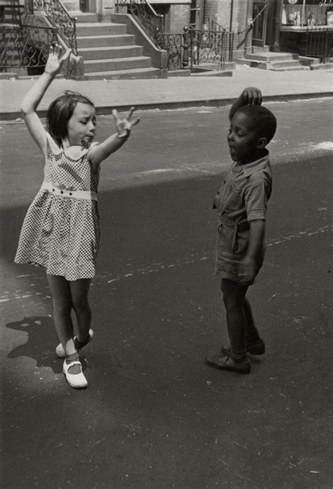 Little Known Photographs By Helen Levitt Fraenkel Gallery