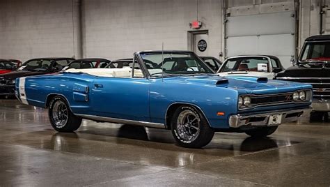 Dodge Coronet R T Convertible Takes A Ci Stroll Down Magnum