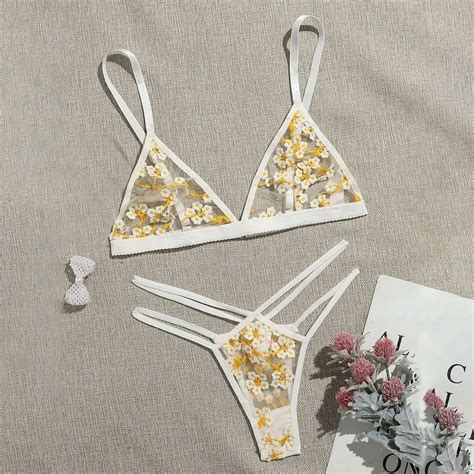 Conjunto De Lingerie Floral Bordado Perspectiva Suti Renda